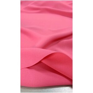 Ткань Креп плательно-костюмной группы ярко-розового цвета Италия