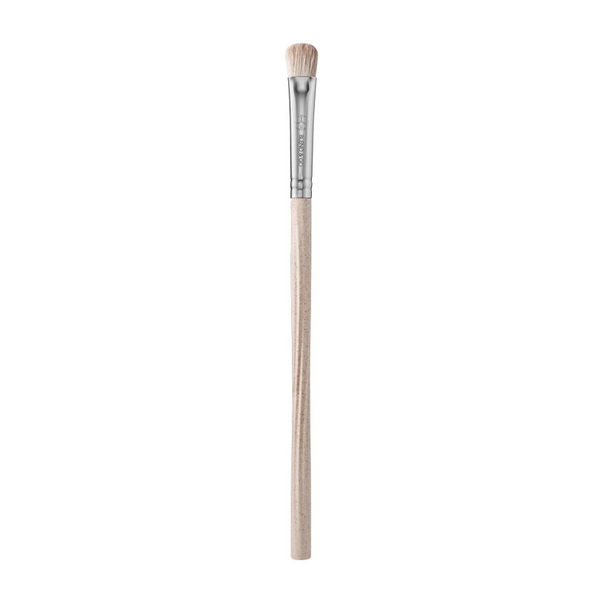 BLEND&GO Vegan bamboo brush Кисть для нанесения и растушевки теней E840b 1 от компании Admi - фото 1