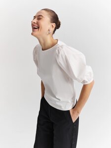 Блузка с объемными рукавами (48)