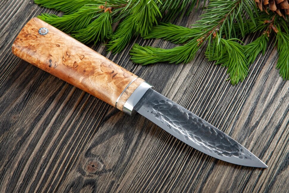 Нож Якутский шейный, сталь Х12МФ, рукоять карельская береза, дюраль,  с откованным долом от компании Admi - фото 1