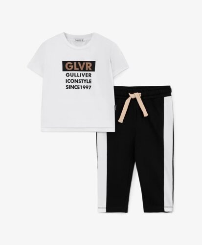 Пижама спортивного стиля с принтом для мальчика Gulliver (74-80)