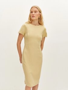 Платье-футляр с коротким рукавом (42)