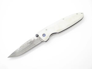Складной нож Mcusta Classic wave MC-0019D, сталь VG-10, рукоять Corian (искусственный камень)