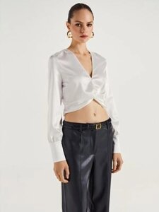 Укороченная блузка с драпировкой