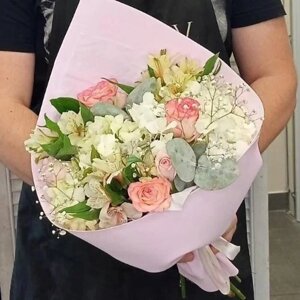 Vornikov bouquets букет с гортензией зефир