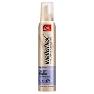 WELLA Мусс для укладки Wellaflex ОБЪЕМ ДО 2-Х ДНЕЙ экстрасильная фиксация 200.0