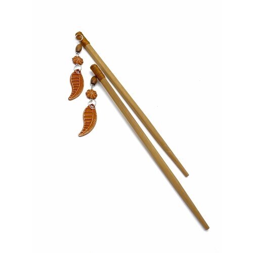 Китайские палочки для волос с подвесками 2 шт из дерева "цветок+перо"