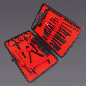 Маникюрный набор 18 предметов в кейсе красный, профессиональные приборы для маникюра и педикюра.