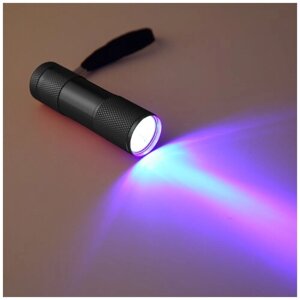 Ультрафиолетовый фонарик 395nm 9LED для обнаружения органики и сушки лака и клея (черный)