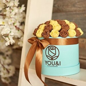 35 шоколадных роз в коробке You&I Бельгийский шоколад подарочная коробка сладостей