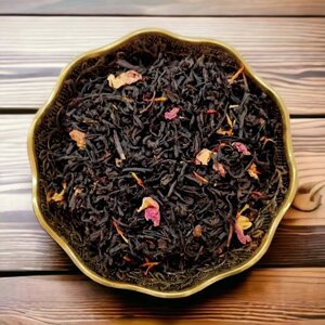 Черный чай Винтаж Клубника со Сливками листовой ароматизированный 100 грамм