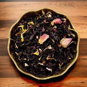 Черный чай Вишневая роза Винтаж с лепестками роз, вишней и ноготками листовой рассыпной ароматизированный 100 грамм