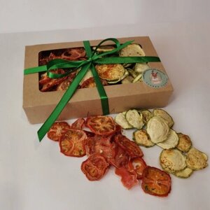Чипсы (фрипсы) набор из помидор и кабачков с добавлением гималайской соли, итальянских трав и копченой паприки.