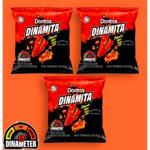 Кукурузные чипсы Doritos Dinamita Flamin Hot Queso 3 шт. по 31.8 г США