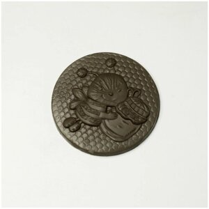 Подарочная шоколадная плитка Frade/Фраде - Медаль Пчелка (вес-70г) (темный)
