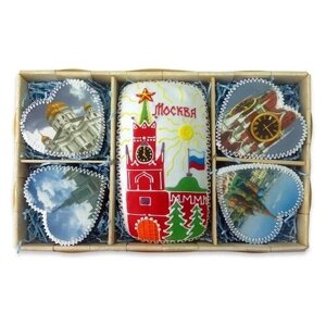 Подарочный набор имбирных пряников "Любимая Москва", 20*30см 600г