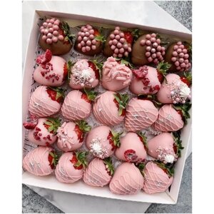 Подарочный набор клубника в белом и молочном шоколаде "Розовое блаженство" 25-30 ягод Happy Berry