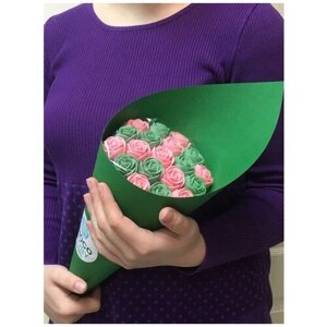 Подарочный набор конфет: Шоколадный букет из 19 роз CHOCO STORY, в Зеленой подарочной обертке: Розовый и Зеленый Бельгийский шоколад, 228 гр. B19-Z-RZ