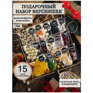 Подарочный набор орехов и сухофруктов 15в1