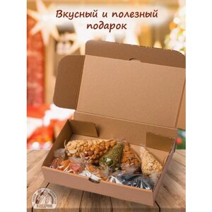 Подарочный набор орехов и сухофруктов, 8 в 1 (с фундуком)