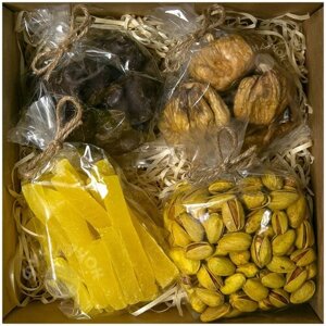 Подарочный набор орехов, сухофруктов, цукатов и сладостей фундучок № 26 (400 г.)