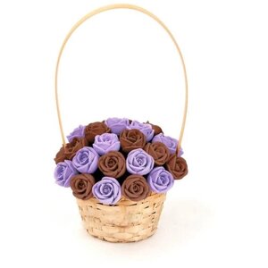 Подарок к пасхе подарочная корзина из 27 шоколадных роз CHOCO STORY K27-FSH
