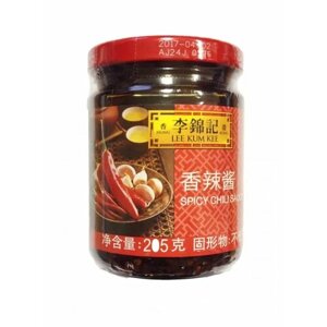Соус Lee Kum Kee Spicy Chili Sauce 205 г