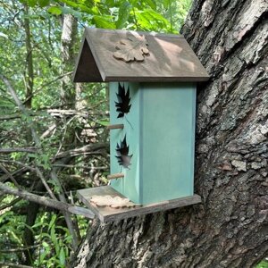 Деревянный скворечник для птиц PinePeak / Кормушка для птиц подвесная для дачи и сада, 320х170х200мм