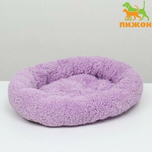 Лежанка для собак и кошек "Уют", мягкий мех, 50 х 42 х 11 см, фиолетовая