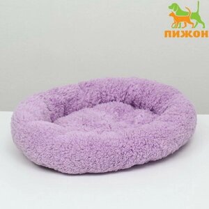 Лежанка для собак и кошек "Уют", мягкий мех, 50 x 42 x 11 см, фиолетовая
