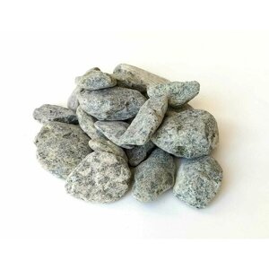 Натуральный природный камень 2 кг, грунт для аквариума и растений, змеевик галтованный 20-40 мм.