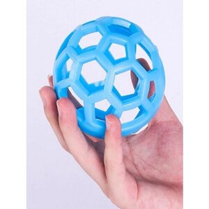 Жевательная игрушка для собак мяч полый резиновый с отверстиями для лакомства 9 см