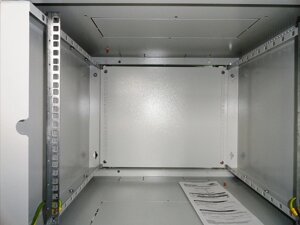 Панель ЦМО А-ШРН-12 12U унифицированы для основных серий настенных шкафов (ШРН, ШРН-Э, ШРН-М).