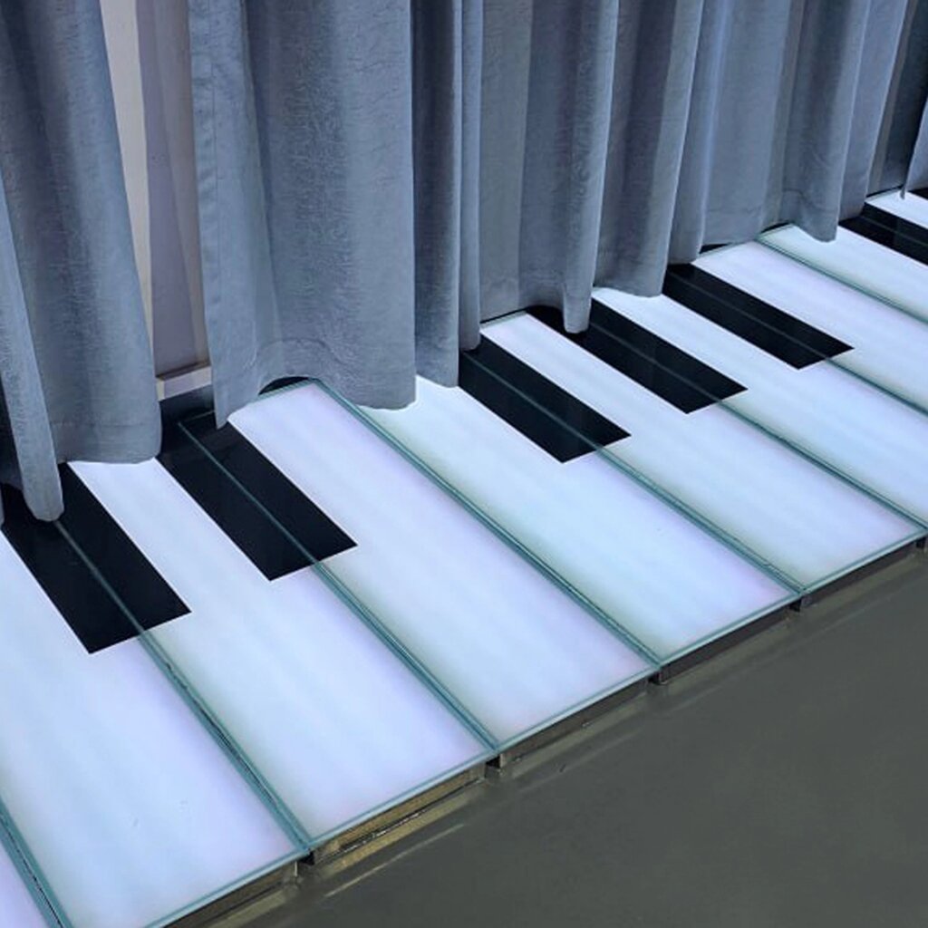 Напольное пианино "Мир мелодий", музыкальный модуль от компании Robotic Retailers Развлекательное оборудование - фото 1