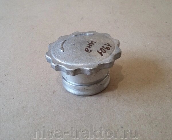 Пробка А19.01.001 маслозаливной горловины от компании НИВА-ТРАКТОР - фото 1