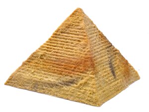 Benelux аксессуары декор для аквариумов "Египетская пирамида", 22x22x14 см (600 г)