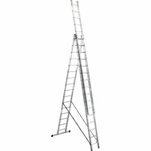 Алюминиевая 3-секционная лестница UFUK 3х16 ступеней 411316