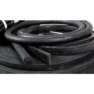 Шнур резиновый уплотнительный черный монолитный жесткий круглый 50 мм длина 2,5 метра