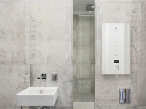 Электрический накопительный водонагреватель Electrolux EWH 30 Centurio IQ 3.0