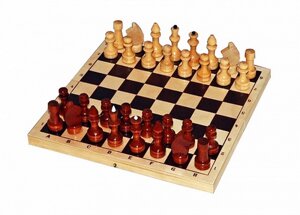 Шахматы Larsen лакированные с доской