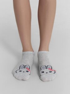 Носки детские серые с рисунком в виде зайца