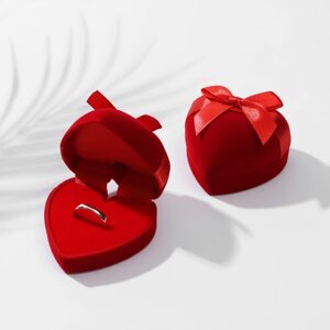 Футляр бархатный под серьги/кольцо «Сердце» с лентой, 6,26,24 см, цвет красный