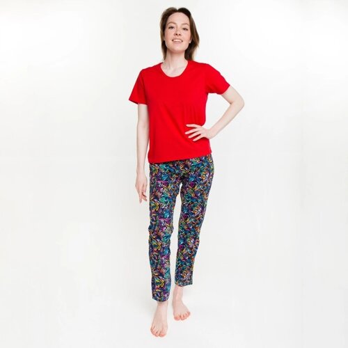 Комплект женский (футболка/брюки), цвет красный/бабочки, размер 52