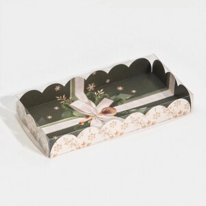 Коробка для кондитерских изделий с PVC крышкой «Новогодний бал», 10.5 21 3 см