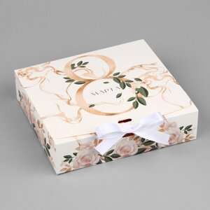 Коробка подарочная складная, упаковка, «8 марта, золото», 20 х 18 х 5 см, БЕЗ ЛЕНТЫ