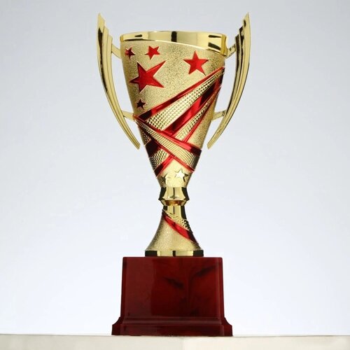 Кубок 183C, наградная фигура, золото, подставка пластик, 17 8,5 6,5 см.