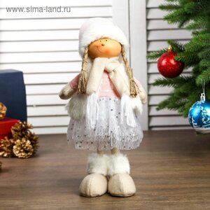 Кукла интерьерная "Девочка в юбке с пайетками, белой жилетке и розовом колпаке" 48х10х15см