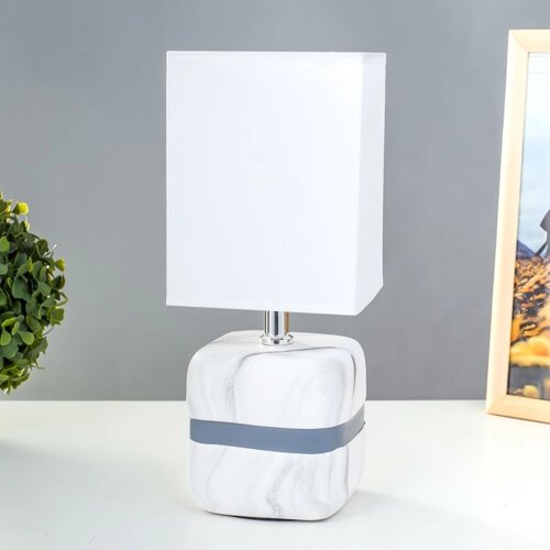 Настольная лампа "Оливия" Е14 40Вт бело-серый 12,5х12,5х30 см RISALUX