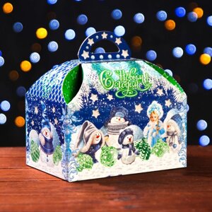 Подарочная коробка "Снежность" 18,5 x 12,5 x 19 см