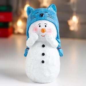 Сувенир полистоун "Снеговичок в шапке-кота, восторженный" 17,5х9х9,5 см